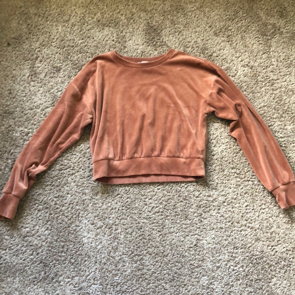 Long sleeve cropped sweater